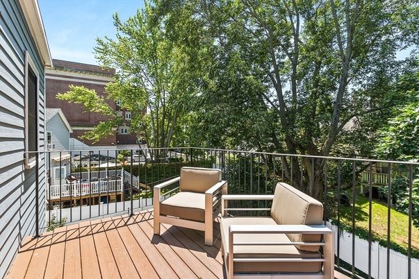 Exterior, Wood Texture Flooring