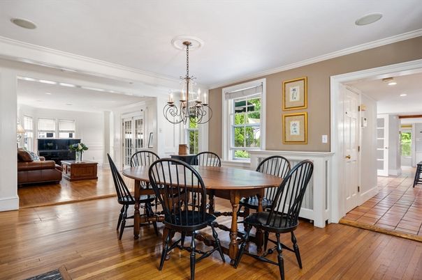 Chandelier, Dining room, Interior, Living room, Recessed Lighting, Wood Texture Flooring