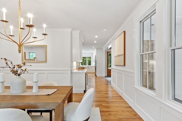 Chandelier, Dining room, Interior, Recessed Lighting, Wood Texture Flooring
