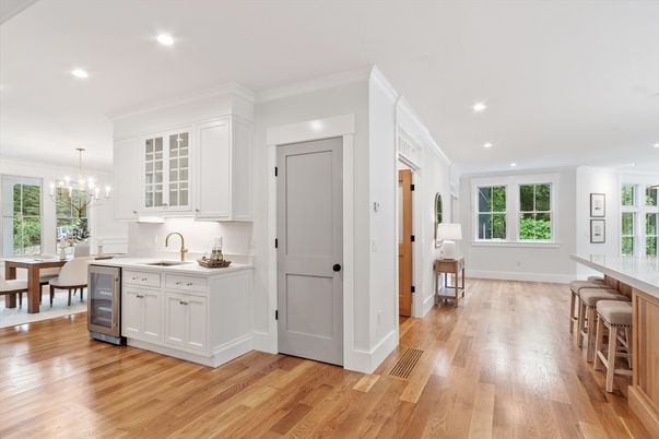 Chandelier, Dining room, Interior, Kitchen, Recessed Lighting, Wood Texture Flooring