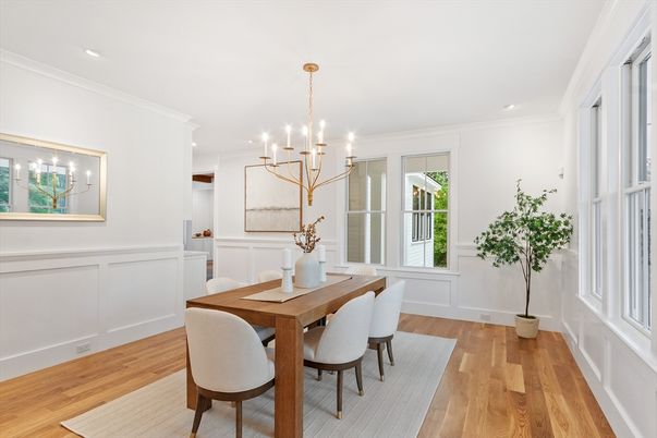 Chandelier, Dining room, Interior, Recessed Lighting, Wood Texture Flooring