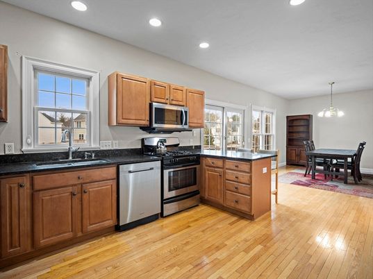 Dining room, Interior, Kitchen, Pendant Lights, Recessed Lighting, Wood Texture Flooring