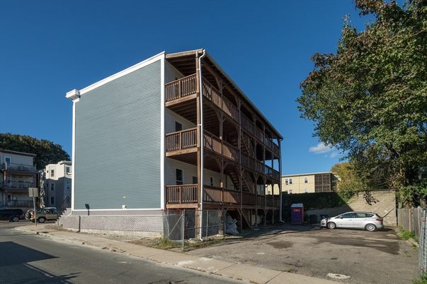 Exterior, Facade, Condo Building