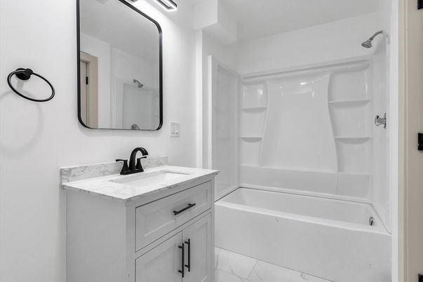 Bathroom, Dual Sink Vanities, Interior