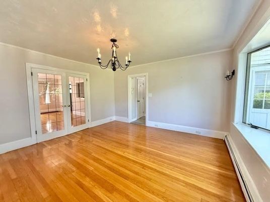 Chandelier, Empty room, Interior, Wood Texture Flooring
