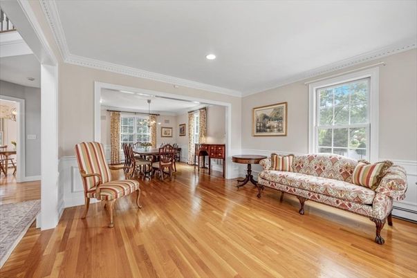 Chandelier, Dining room, Interior, Recessed Lighting, Wood Texture Flooring