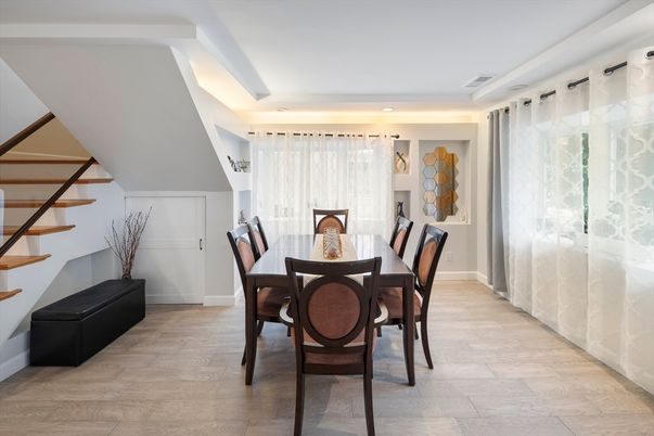 Dining room, Interior, Recessed Lighting, Wood Texture Flooring