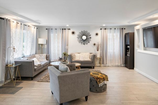 Interior, Living room, Recessed Lighting, Wood Texture Flooring