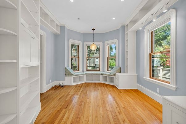 Interior, Pendant Lights, Recessed Lighting, Wood Texture Flooring