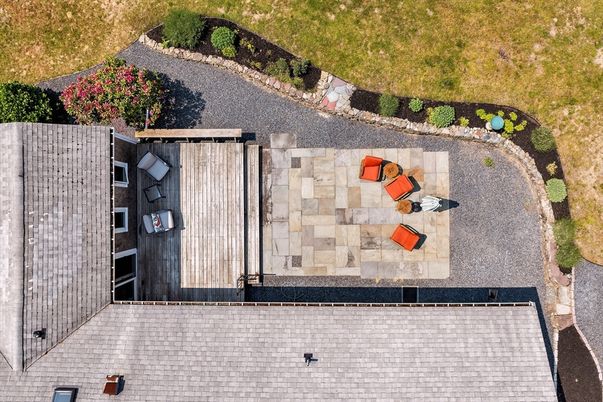 Exterior, Drone