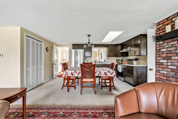 Dining room, Interior, Kitchen, Pendant Lights, Stone Walls