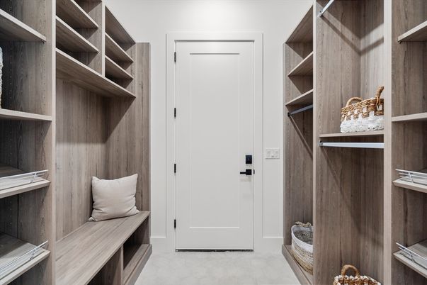Interior, Walk-in Closets