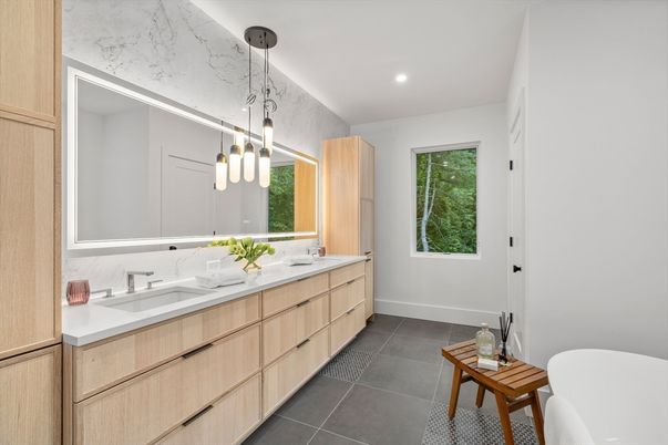 Bathroom, Dual Sink Vanities, Interior, Pendant Lights, Recessed Lighting