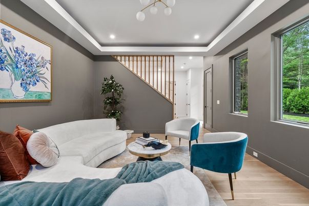 Interior, Living room, Recessed Lighting, Wood Texture Flooring