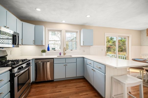 Dining room, Interior, Kitchen, Recessed Lighting, Stainless Steel Appliances, Wood Texture Flooring