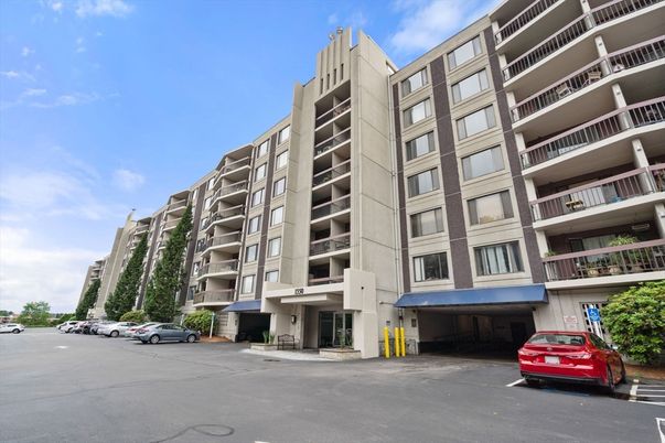 Exterior, Facade, Condo Building