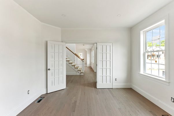 Empty room, Interior, Recessed Lighting, Wood Texture Flooring