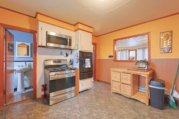 Interior, Kitchen, Stainless Steel Appliances
