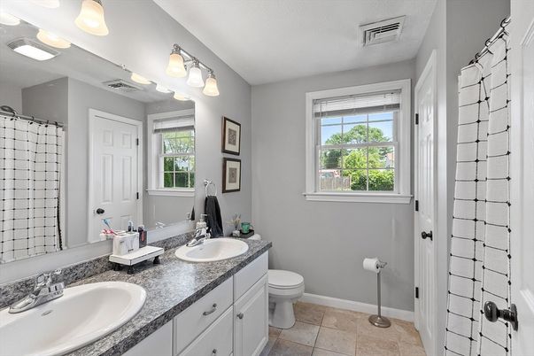 Bathroom, Dual Sink Vanities, Interior