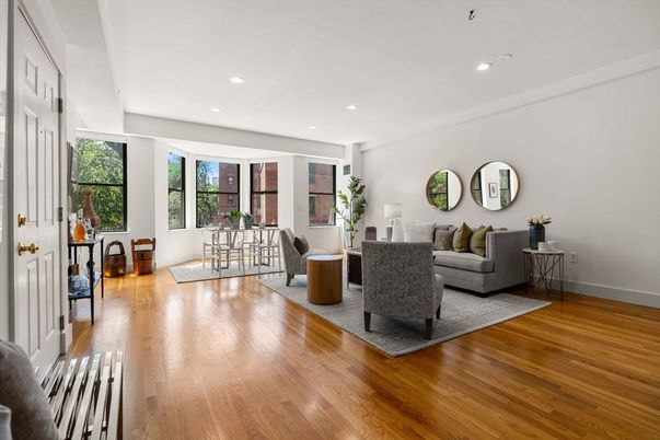 Dining room, Interior, Living room, Recessed Lighting, Wood Texture Flooring