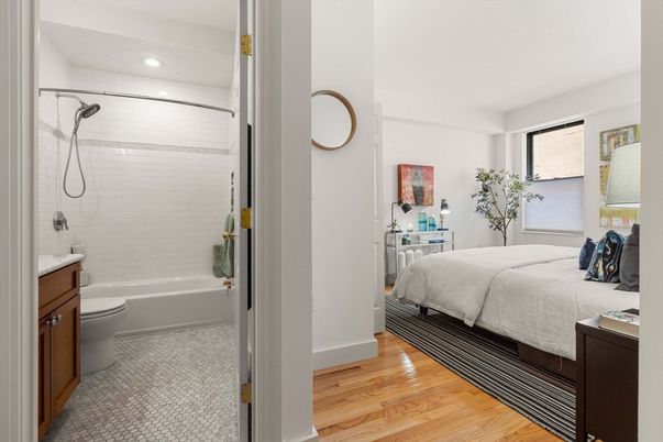 Bathroom, Bedroom, Interior, Recessed Lighting, Wood Texture Flooring
