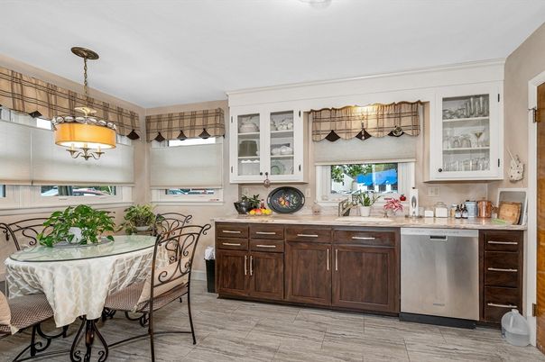 Dining room, Interior, Kitchen, Pendant Lights