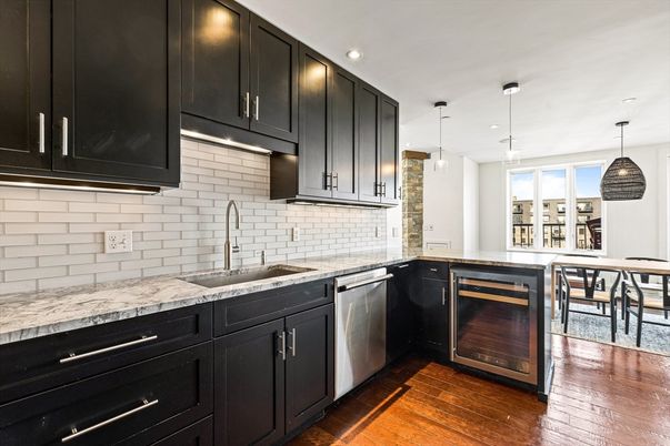Dining room, Interior, Kitchen, Pendant Lights, Recessed Lighting, Wood Texture Flooring