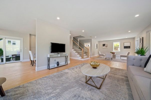 Dining room, Interior, Living room, Recessed Lighting, Wood Texture Flooring