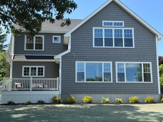 Exterior, Facade, American Craftsman