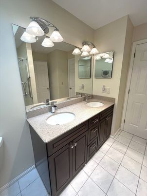 Bathroom, Dual Sink Vanities, Interior