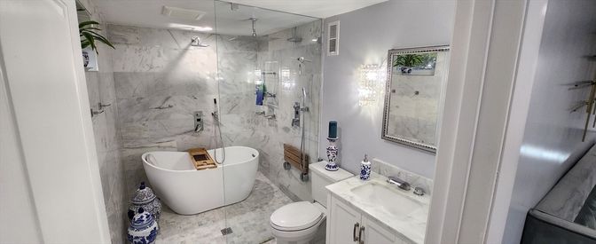 Bathroom, Free Standing Baths, Interior, Marble Walls