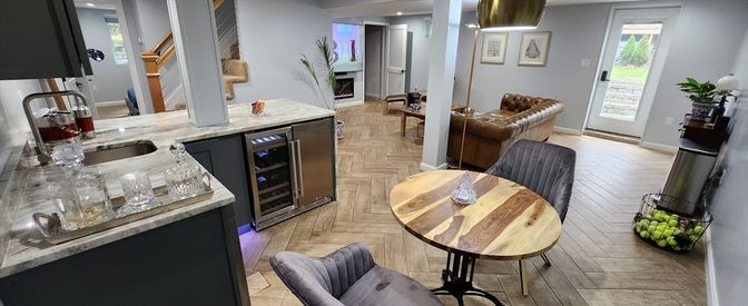 Dining room, Interior, Kitchen, Pendant Lights, Recessed Lighting, Stainless Steel Appliances, Wood Texture Flooring