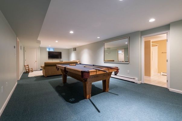 Billiard Table, Game Room, Interior, Recessed Lighting