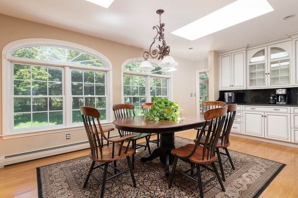 Dining room, Interior, Kitchen, Pendant Lights, Recessed Lighting, Wood Texture Flooring