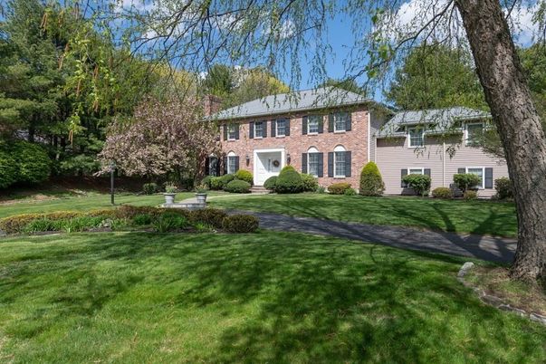 Backyard, Exterior, Facade, Brick Facade, Georgian