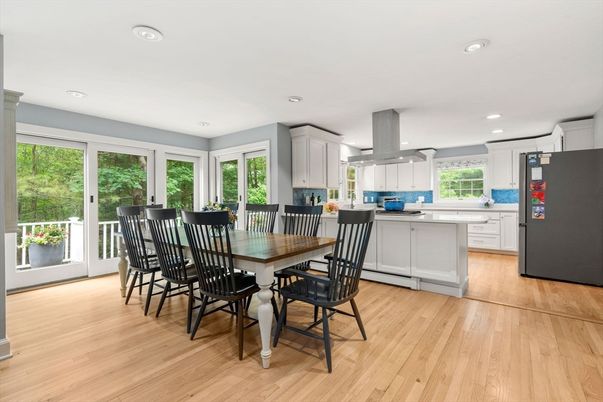 Dining room, Interior, Kitchen, Recessed Lighting, Wood Texture Flooring