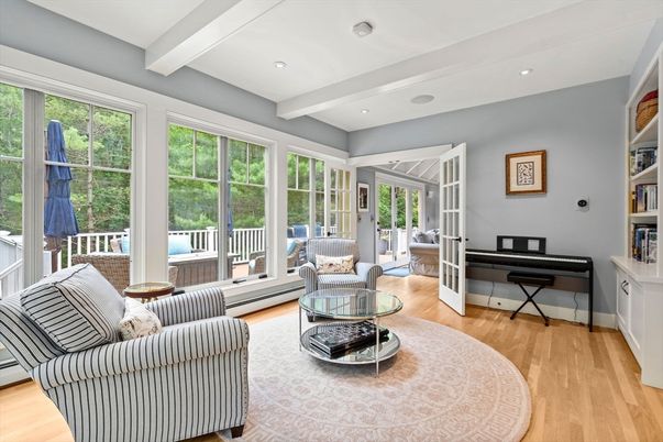 Interior, Living room, Piano, Recessed Lighting, Wood Texture Flooring