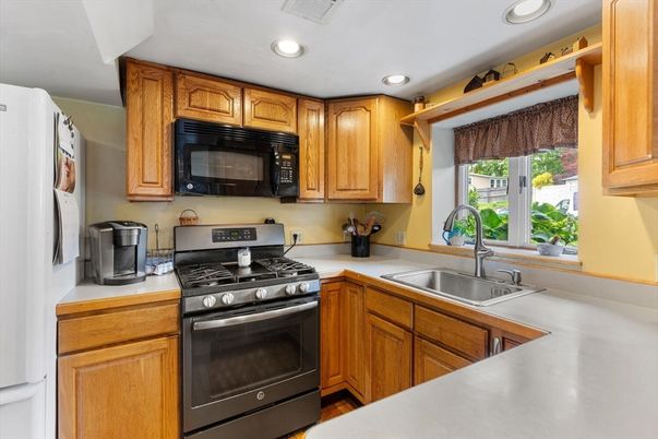 Interior, Kitchen, Recessed Lighting