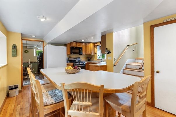 Dining room, Interior, Kitchen, Recessed Lighting, Tile Countertops, Wood Texture Flooring