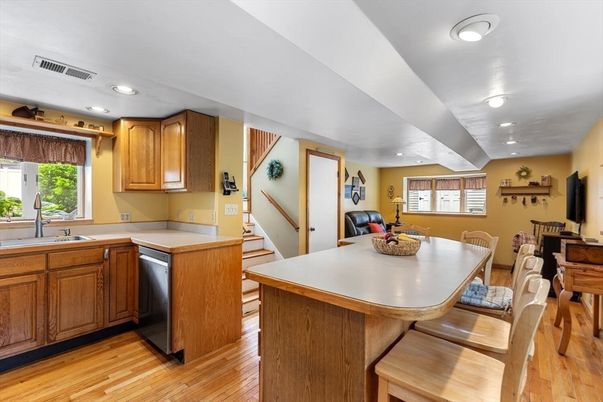 Dining room, Interior, Kitchen, Recessed Lighting, Wood Texture Flooring