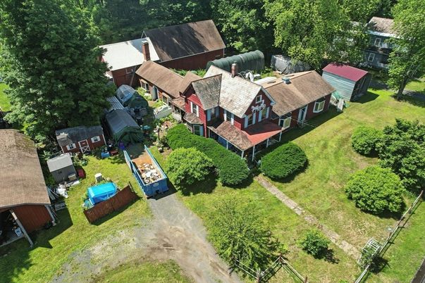 Exterior, Drone
