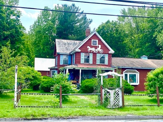Exterior, Facade, Queen Anne Victorian