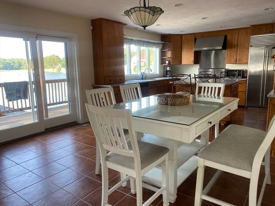 Dining room, Interior, Kitchen, Recessed Lighting, Stainless Steel Appliances