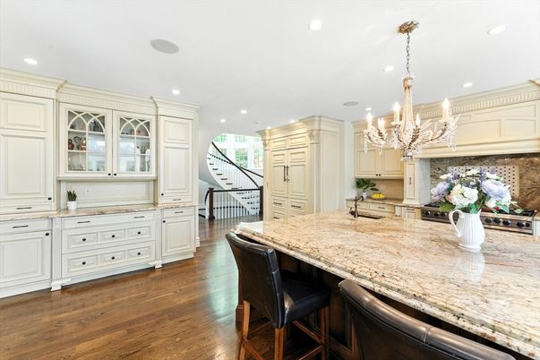 Chandelier, Interior, Kitchen, Recessed Lighting, Wood Texture Flooring