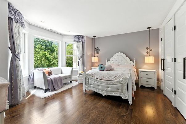 Bedroom, Interior, Pendant Lights, Recessed Lighting, Wood Texture Flooring