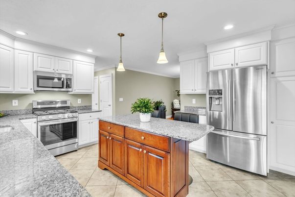 Interior, Kitchen, Pendant Lights, Recessed Lighting, Stainless Steel Appliances
