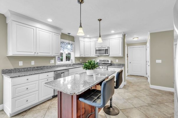 Interior, Kitchen, Pendant Lights, Recessed Lighting, Stainless Steel Appliances