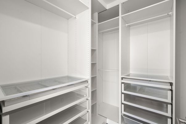 Interior, Walk-in Closets