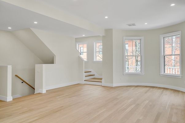 Empty room, Interior, Recessed Lighting, Wood Texture Flooring