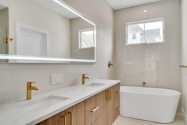 Bathroom, Dual Sink Vanities, Free Standing Baths, Interior